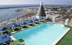Hotel Villa De Laredo  3*